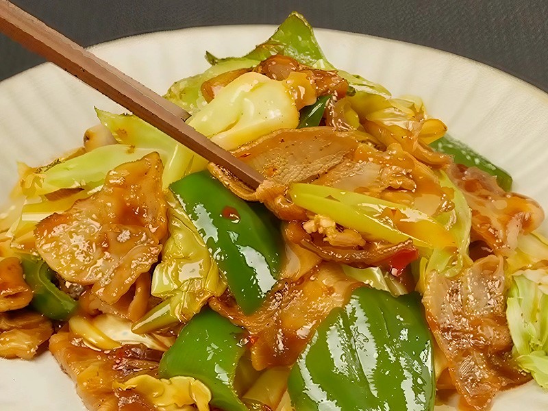 Рецепт жаркое из мяса с овощами в соусе. Ингредиенты ищите в KorSHop.ru Рецепт жаркое из мяса с овощами в соусе советует KorSHop.ru