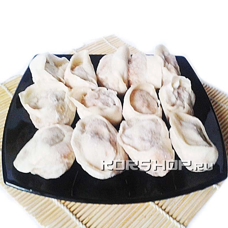 Корейские пельмени с кимчи замороженные Кимчи-манду (ручная работа) Чонджон, 450г Корейские пельмени с кимчи замороженные Кимчи-манду (ручная работа) Чонджон, 450г