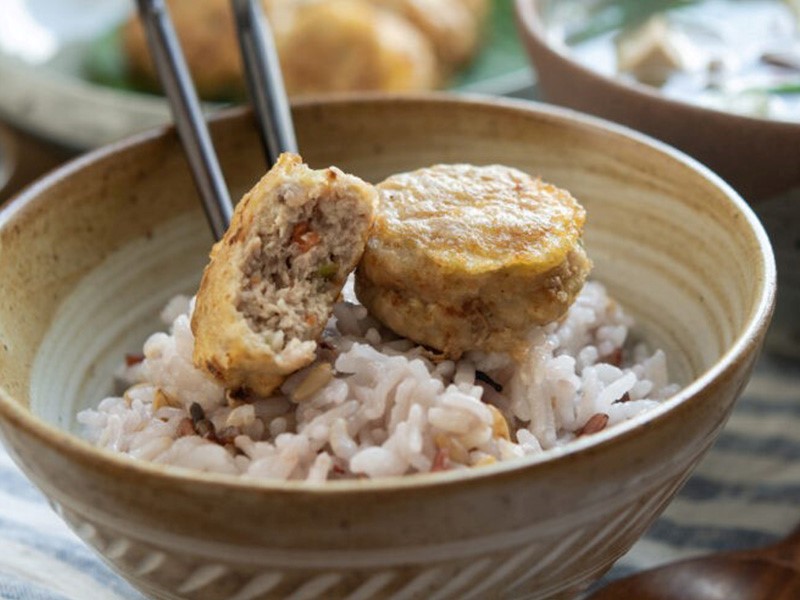 Популярный рецепт корейские котлеты из тофу с мясом (ванджа-джон)