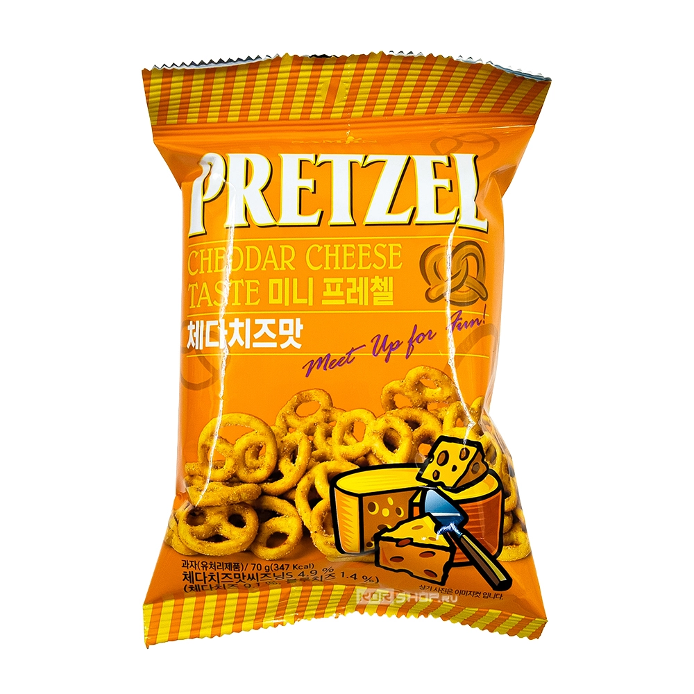 Мини-крендели "Претцели" со вкусом сыра Чеддер Самджин/Samjin, Корея, 70 г