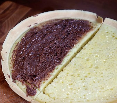 zharenye-blinchiki-so-sladkoy-nachinkoy-martabak-manis12.jpg