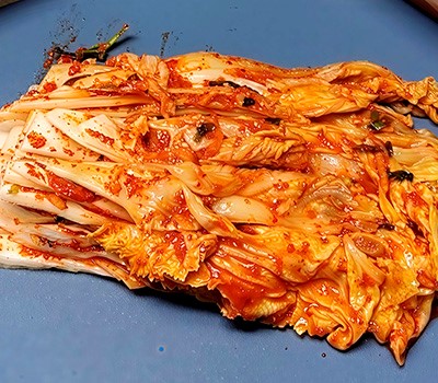 tosty-po-koreyski-s-kimchi-i-vetchinoy-kimchi-tosytkhy04.jpg