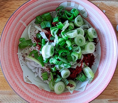 pulgogi-s-kalmarami-i-svinoy-grudinkoy-osam-bulgogi07.jpg