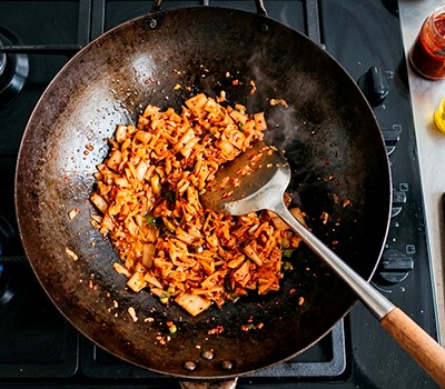 zharenyy-ris-s-ostroy-kapustoy-kimchi-kimchi-pokkym-pab05.jpeg