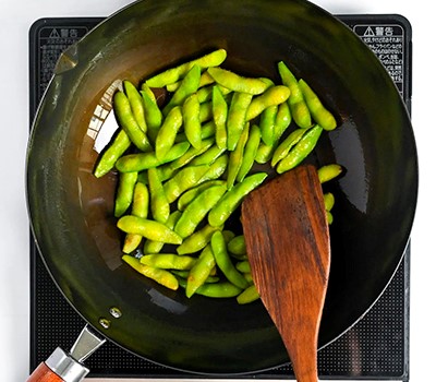 zharenye-edamame-s-chesnochno-ustrichnym-sousom-edamame-garikku07.jpg