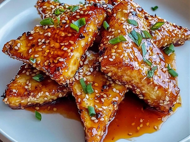 Хрустящий тофу в пикантном соусе