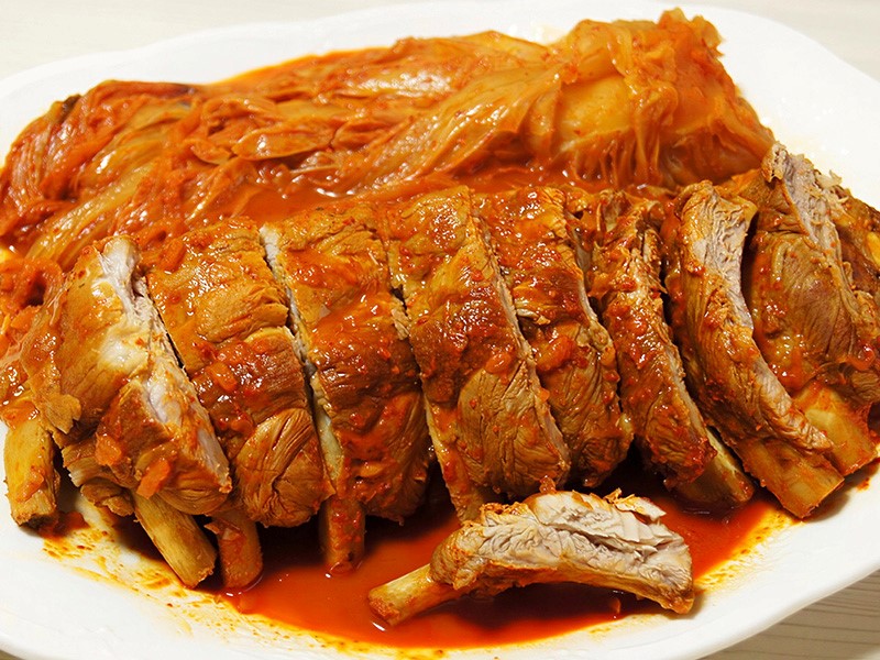 Рагу из ребрышек с кимчи (Тынгальби кимчи ччим) 