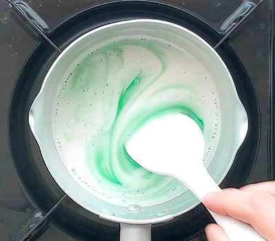 shariki-iz-risovoy-muki-s-nachinkoy-iz-palmovogo-sakhara-onde-onde05.jpg