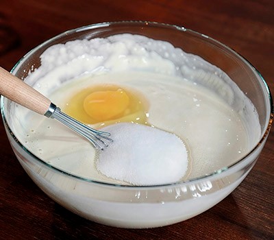 zharenye-blinchiki-so-sladkoy-nachinkoy-martabak-manis03.jpg