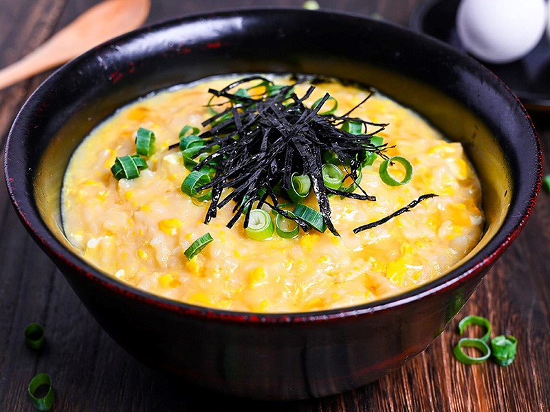Рисовая каша с яйцом (Окаю) 