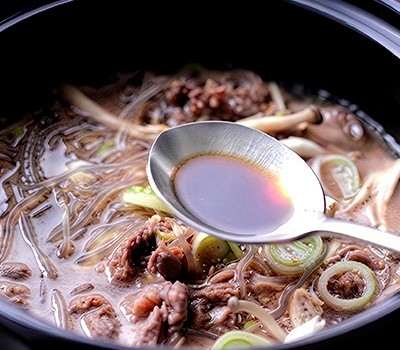 pulgogi-v-glinyanom-gorshochke-09.jpg pulgogi-v-glinyanom-gorshochke-09.jpg