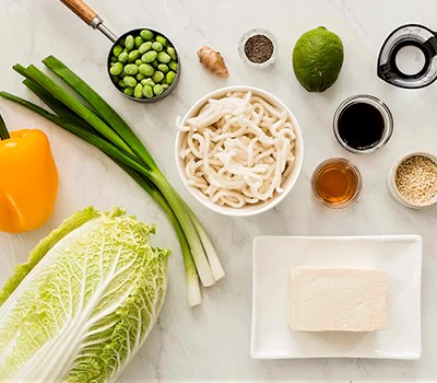 zharenaya-lapsha-udon-s-bobami-edamame-i-tofu02.jpg