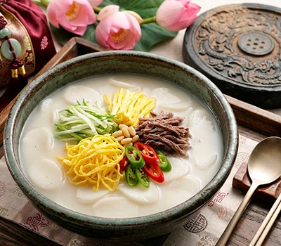 Суп с клецками (Ттоккук)