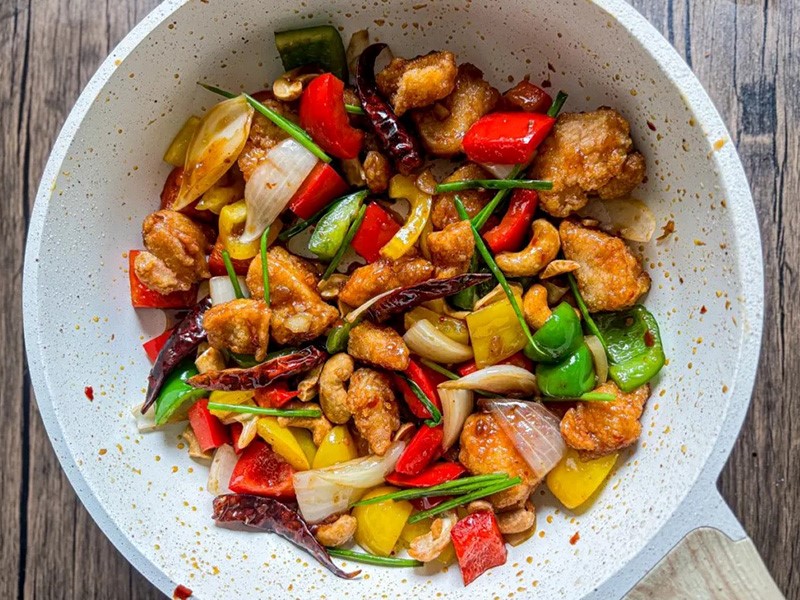 Курица с кешью по-тайски (Гай Пад Мед Мамуанг)