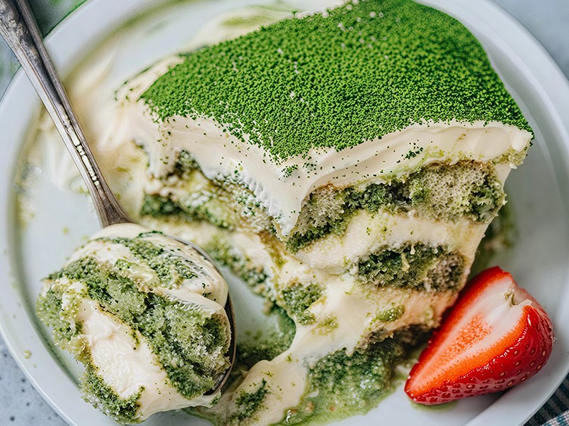 Десерт Тирамису с зеленым чаем маття (Матча Тирамису) 