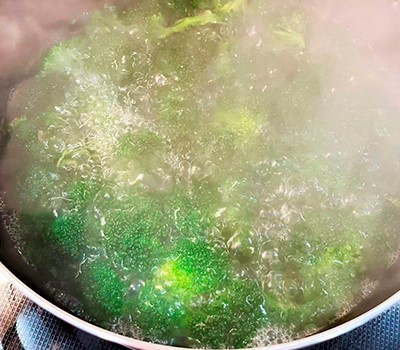 govyadina-s-brokkoli-v-ustrichnom-souse-nyuzhou-chao-si-lankhua05.jpg govyadina-s-brokkoli-v-ustrichnom-souse-nyuzhou-chao-si-lankhua05.jpg