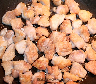 kuritsa-s-sousom-iz-chernogo-pertsa-kheytszyao-tszi-shi04.JPG