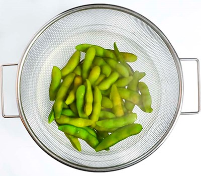 zharenye-edamame-s-chesnochno-ustrichnym-sousom-edamame-garikku06.jpg