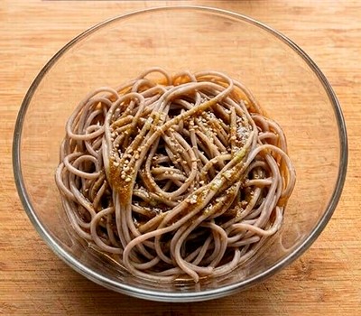 grechnevaya-lapsha-soba-s-pripravoy-vasabi06.jpeg