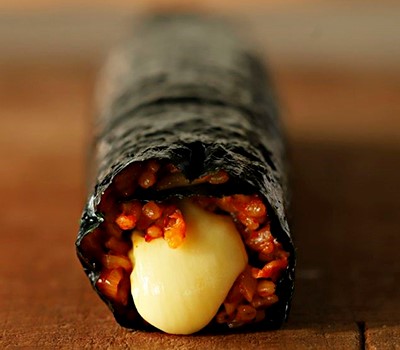 ostrye-syrnye-rolly-kimbap-meun-chidzhy-kimbap10.jpg