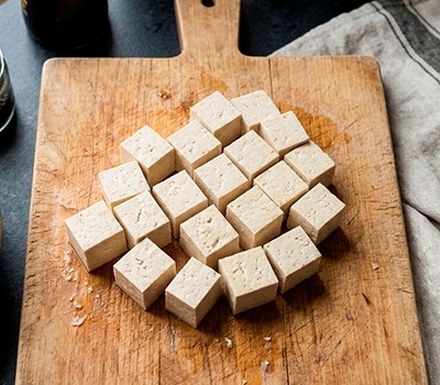zharenyy-tofu-s-pripravoy-vasabi-vasabi-tofu04.jpeg