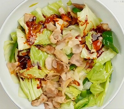 zharkoe-iz-myasa-s-ovoshchami-v-souse-khoikoro10.jpg