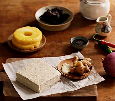 tofu-s-gribami-muer-i-ananasami-v-kislo-sladkom-souse02.jpg