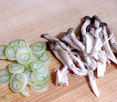 pulgogi-v-glinyanom-gorshochke-05.jpg pulgogi-v-glinyanom-gorshochke-05.jpg