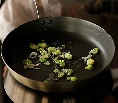 ostrye-syrnye-rolly-kimbap-meun-chidzhy-kimbap03.jpg