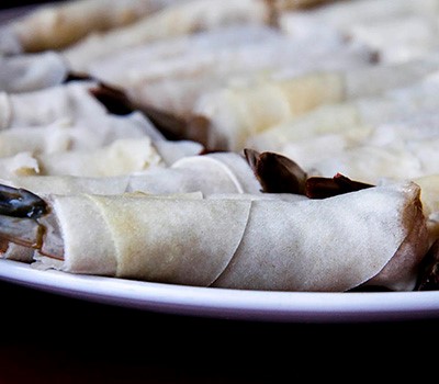 vetnamskie-spring-rolly-mini-s-krevetkami-cha-gio-cuon-tom08.jpg