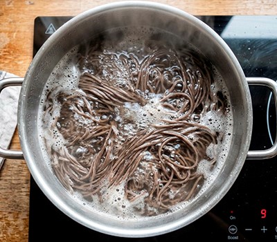 grechnevaya-lapsha-soba-s-pripravoy-vasabi04.jpeg