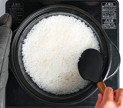 zharenye-risovye-shariki-onigiri-yaki-onigiri02.jpg