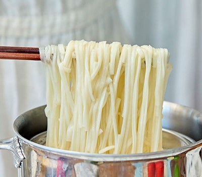 kholodnaya-lapsha-udon-s-tomatami-khiyasi-tomatodon10.jpg