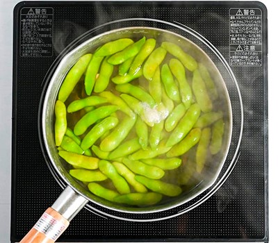 zharenye-edamame-s-chesnochno-ustrichnym-sousom-edamame-garikku05.jpg