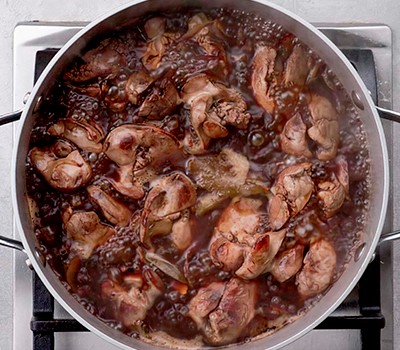 tushenaya-kurinaya-pechen-v-souse-adobo-atay-manok08.jpg