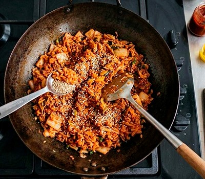 zharenyy-ris-s-ostroy-kapustoy-kimchi-kimchi-pokkym-pab07.jpeg