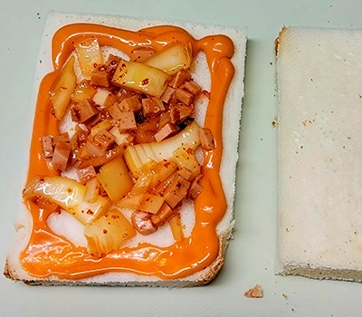 tosty-po-koreyski-s-kimchi-i-vetchinoy-kimchi-tosytkhy11.jpg